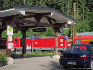 Das Foto zeigt das Bahnhofsschild des Bahnhofs Bärental